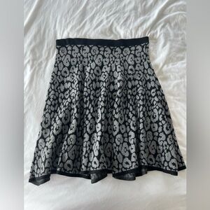 Saks Fifth Avenue Black and Gray leopard print A-Line large Skirt